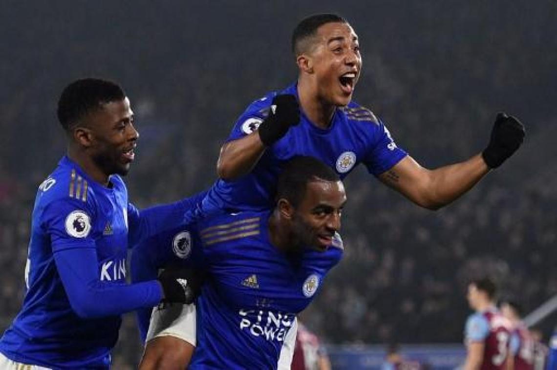 Belgen in het buitenland - Tielemans en Leicester delven onderspit tegen Aston Villa in League Cup