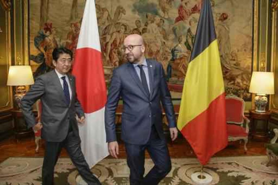"België zet alles op alles voor veiligheid in Brussel", zegt Charles Michel aan Shinzo Abe