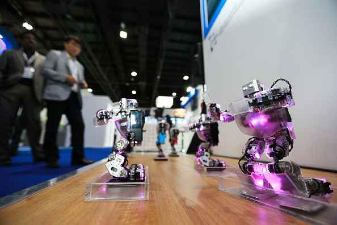 Supermarktketen experimenteert met robotpersoneel