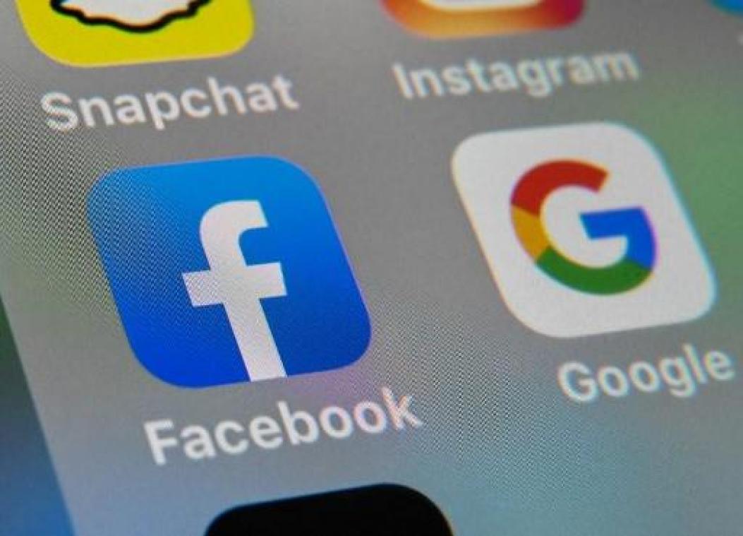 Facebook gaat harder optreden tegen foute berichten over coronavirus