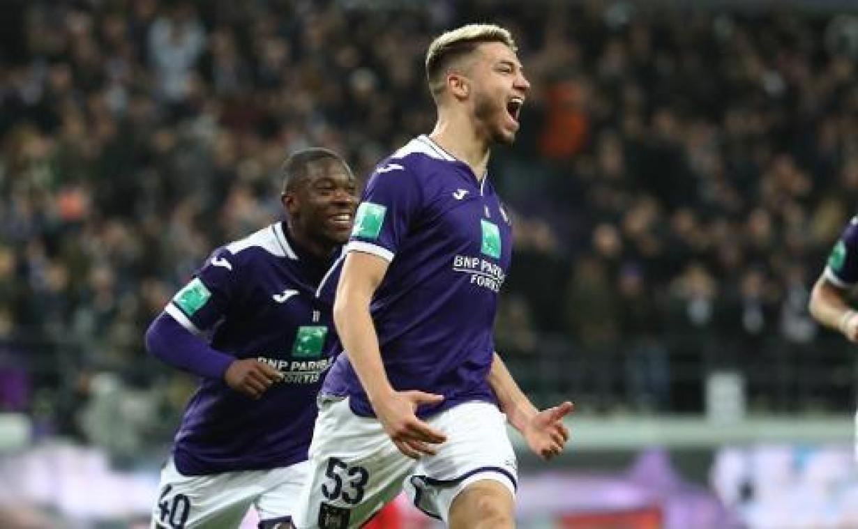 Jupiler Pro League - Anderlecht houdt top zes in vizier met winst tegen Moeskroen