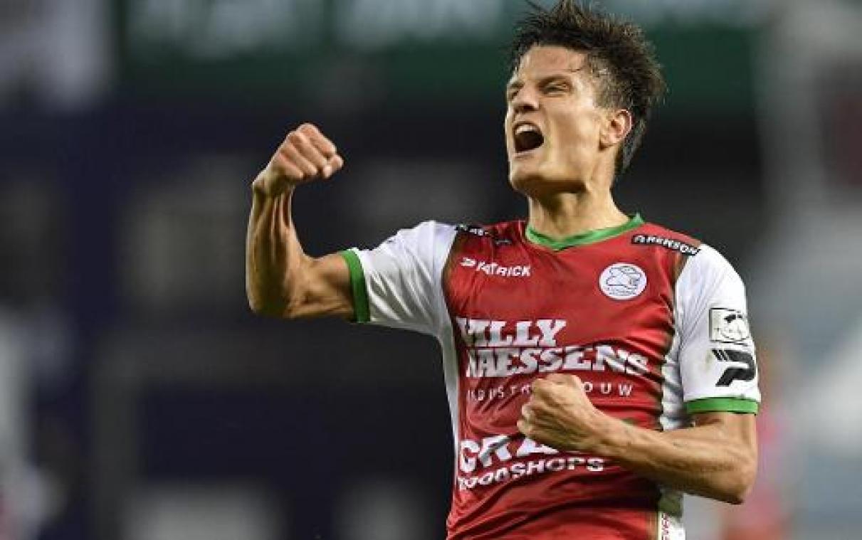 Jupiler Pro League - Zulte Waregem houdt zicht op top 6 na vlotte zege tegen Waasland-Beveren