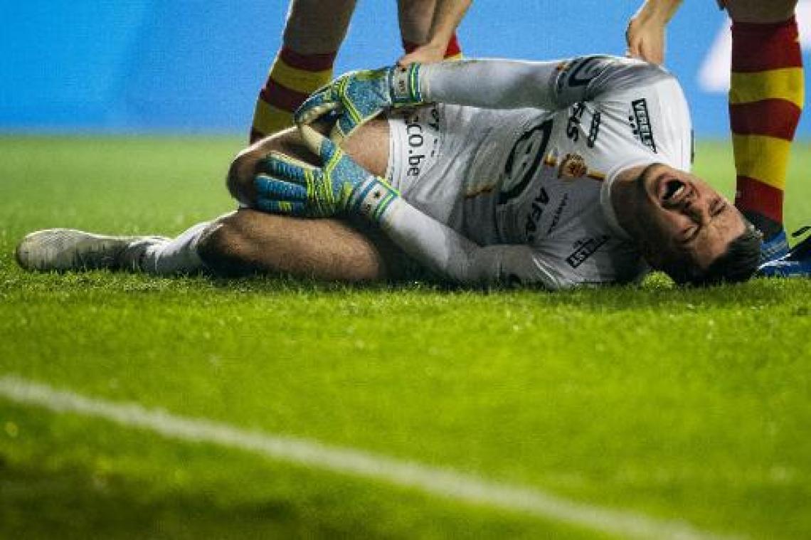 KV Mechelen mist doelman Thoelen de rest van het seizoen met een ernstig kruisbandletsel