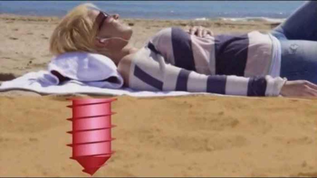 De Beach Vault helpt je je spullen op te bergen op het strand