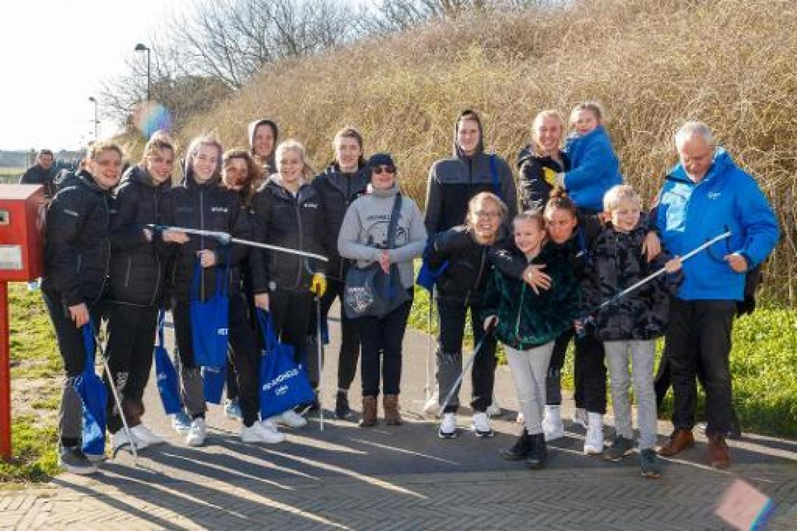 Basketteams olympisch kwalificatietornooi ruimen het strand van Oostende op