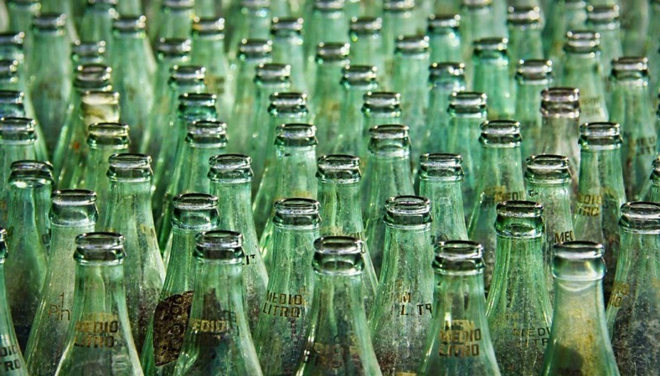 Drinken we in de toekomst uit een papieren fles?