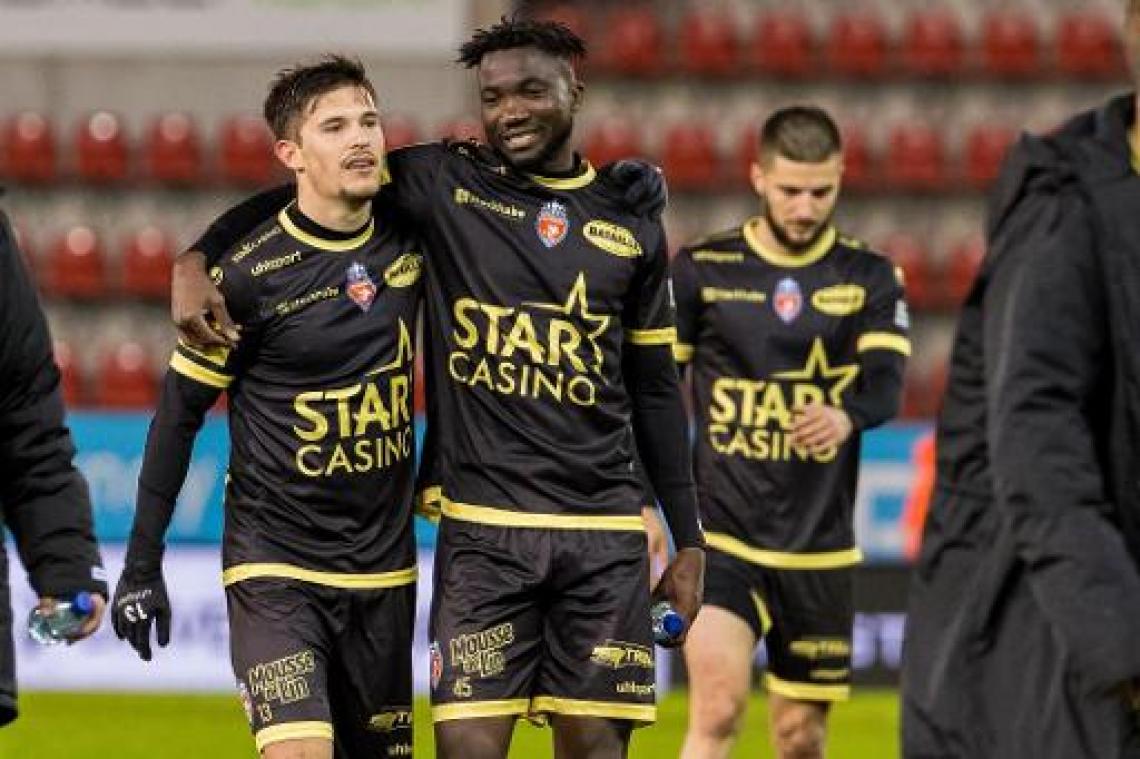 Jupiler Pro League - Zulte Waregem doet met 1-2 nederlaag tegen Moeskroen slechte zaak voor play-off I