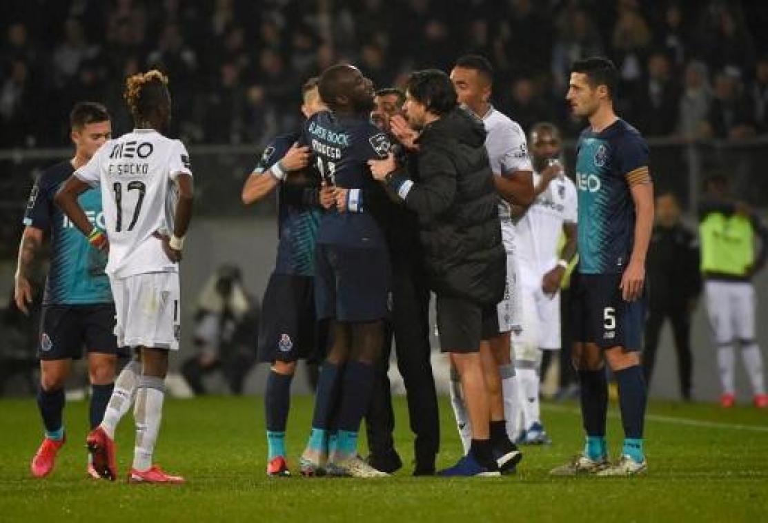 Primeira Liga - Aanvaller Marega van FC Porto stapt veld af vanwege racisme