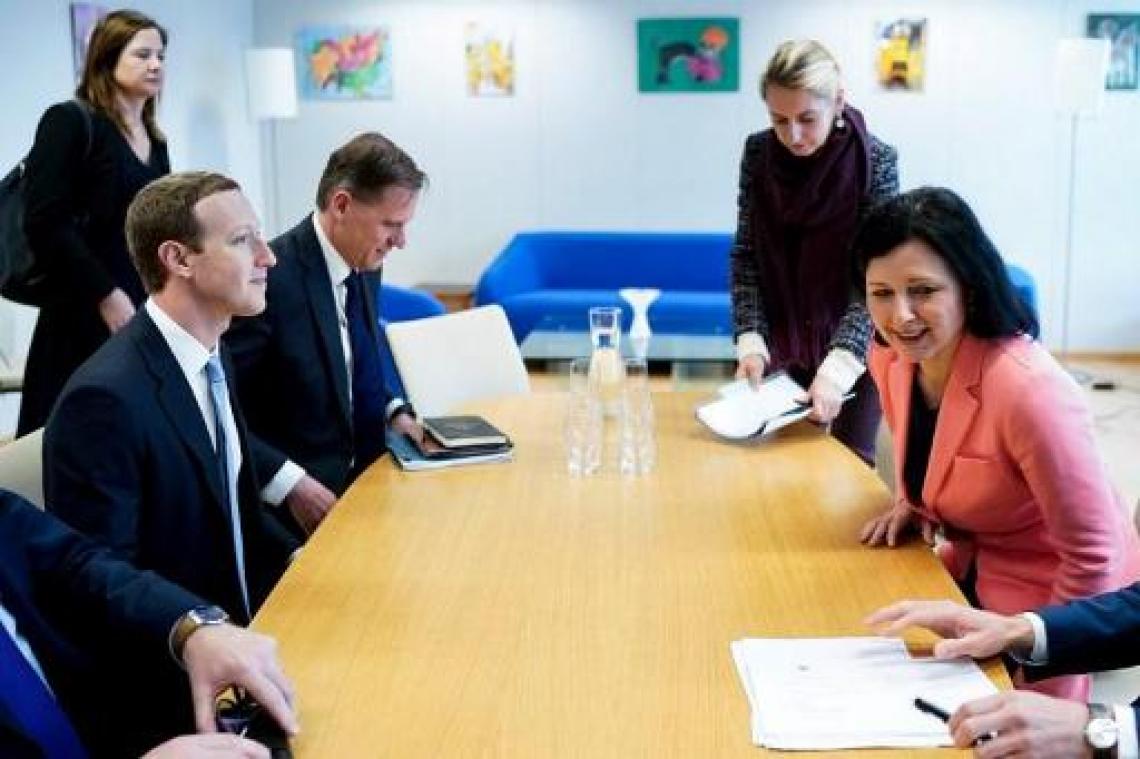 Mark Zuckerberg langs achterdeur op bezoek bij Europese Commissie