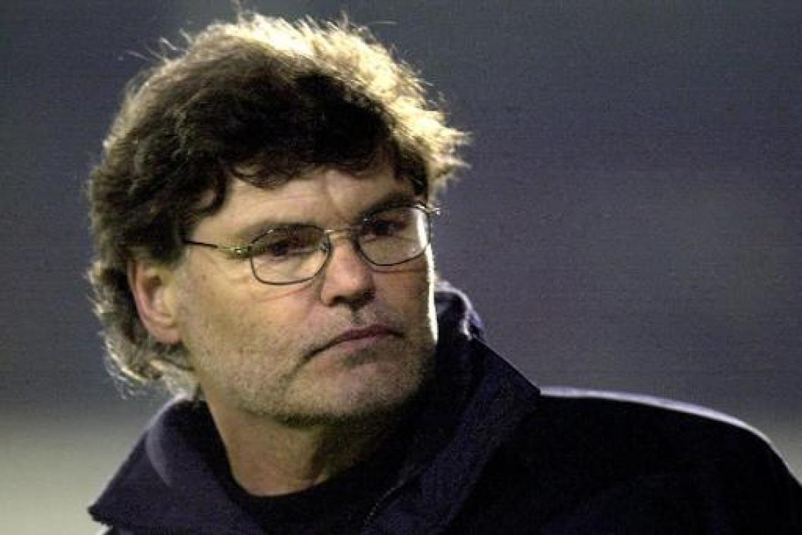 Ajax maakt de dood van clubicoon Barry Hulshoff (73) bekend
