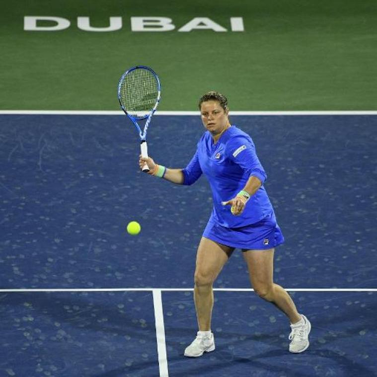 Kim Clijsters gaat bij rentree strijdend onderuit tegen Muguruza