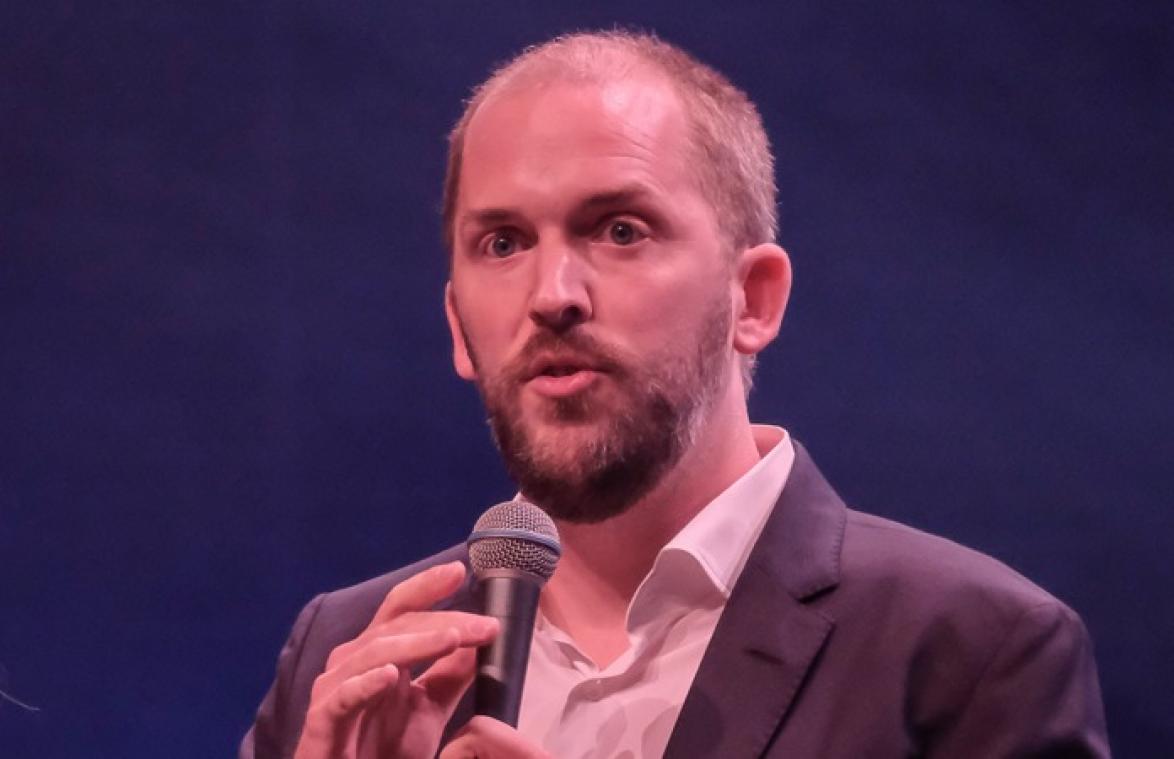 Jonas Geirnaert en zijn vriendin hebben heuglijk nieuws