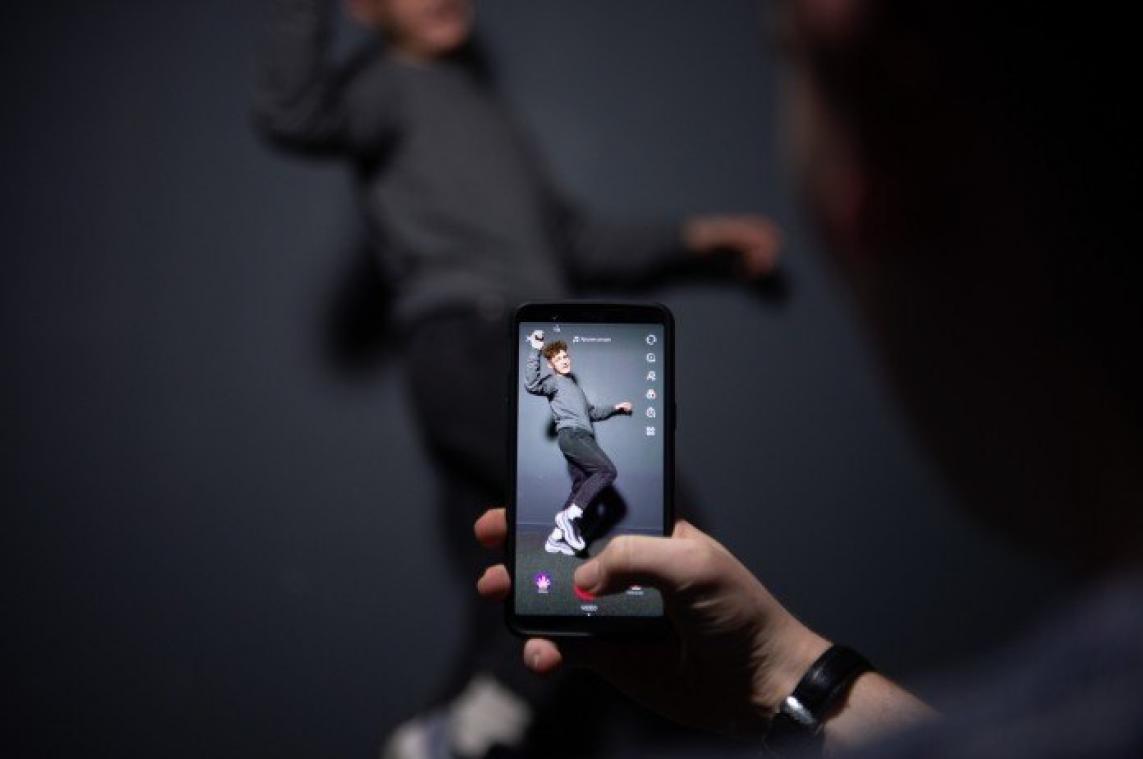 Verslaafd aan TikTok? Zorg er dan maar voor dat je ouders HIER niet achterkomen