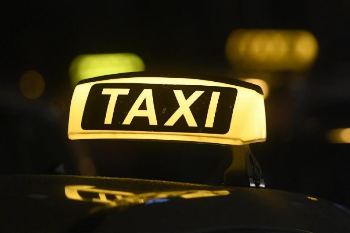 Amsterdamse taxi's krijgen een vrouwelijker tintje