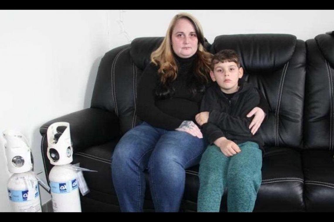 Belgische moeder lijdt aan chronische clusterhoofdpijn:  "Het is de ergste pijn die een mens kan meemaken"