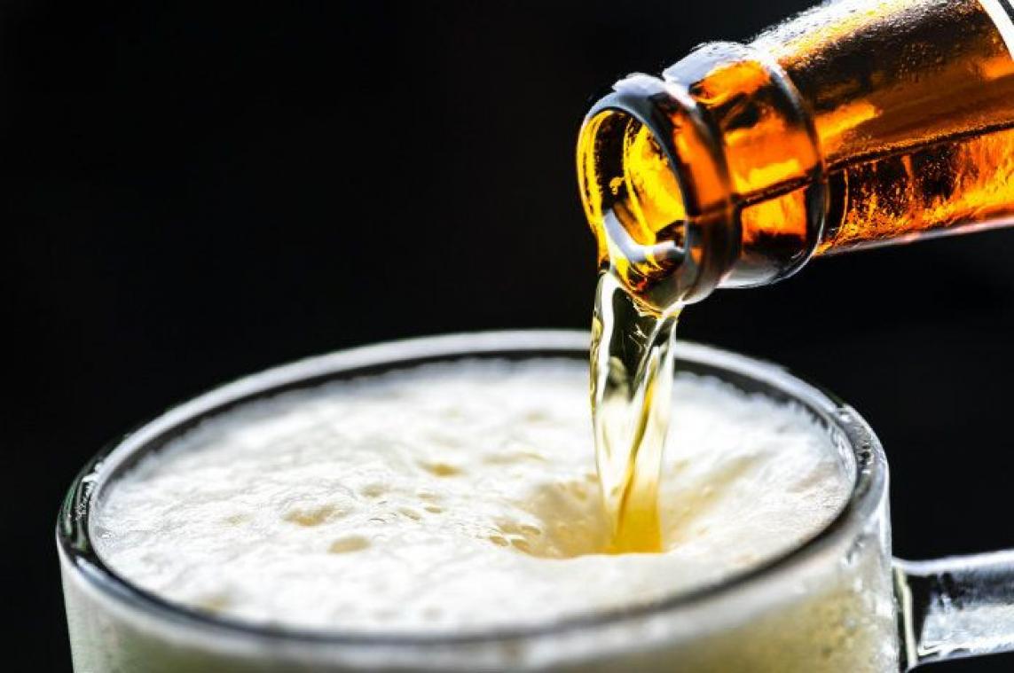BIZAR. Ongezien: vrouw plast alcohol zonder ooit druppel gedronken te hebben