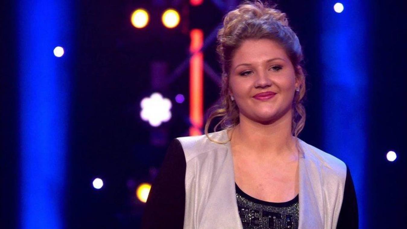 VIDEO. Deze deelneemster van 'Temptation Island' ambieerde carrière als schlagerzangeres