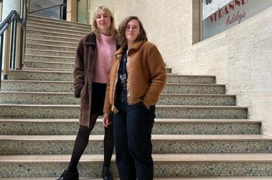 PODCAST. De 'moordgrieten' achter de true crime-hit 'de volksjury': "Gelukkig zal er altijd gemoord worden"