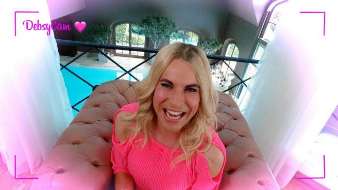 Influencer 'Debsy' reageert op kritiek