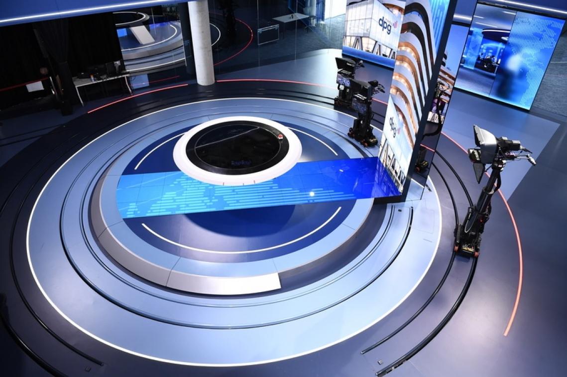Coronavirus zet Vlamingen massaal voor televisie