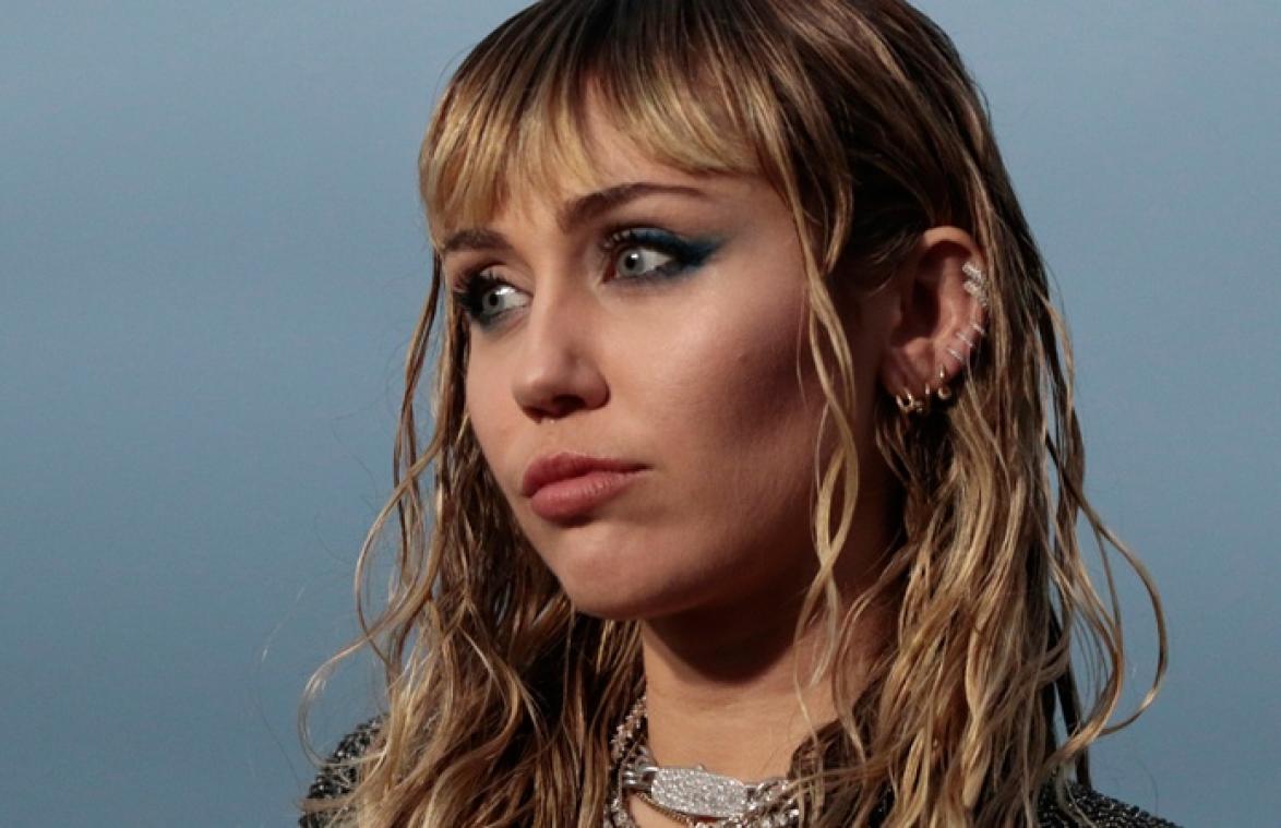 Miley Cyrus: "Godsdiensten zijn veel dodelijker dan het coronavirus"