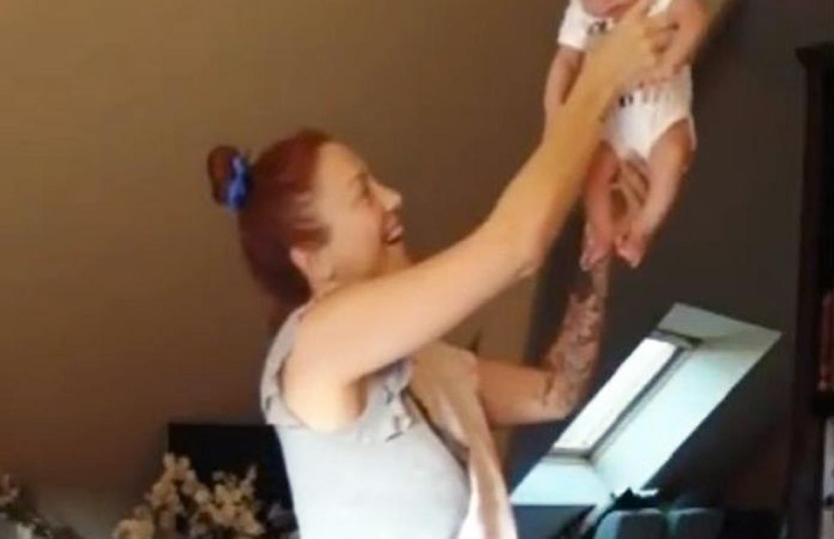 VIDEO. Hilarisch! Natalia speelt 'Leeuwenkoning'-scène na met pasgeboren baby
