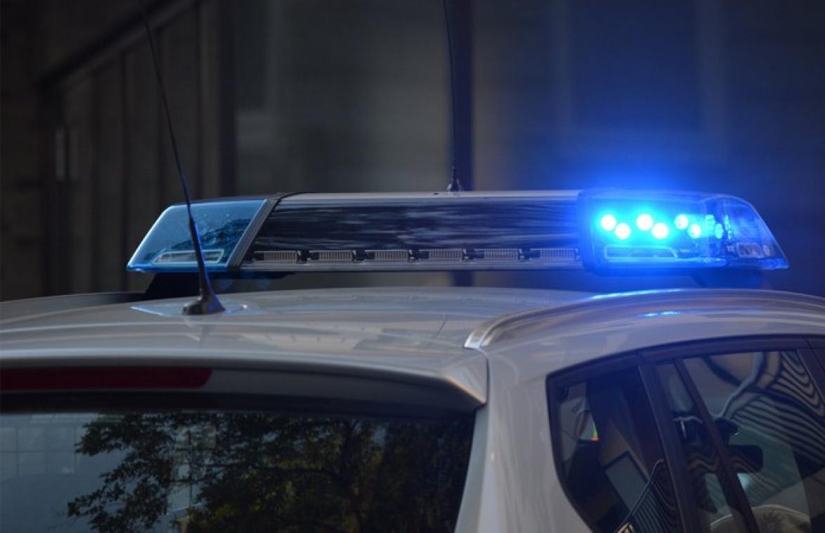 Buren bellen politie voor gezin dat overleden papa herdenkt