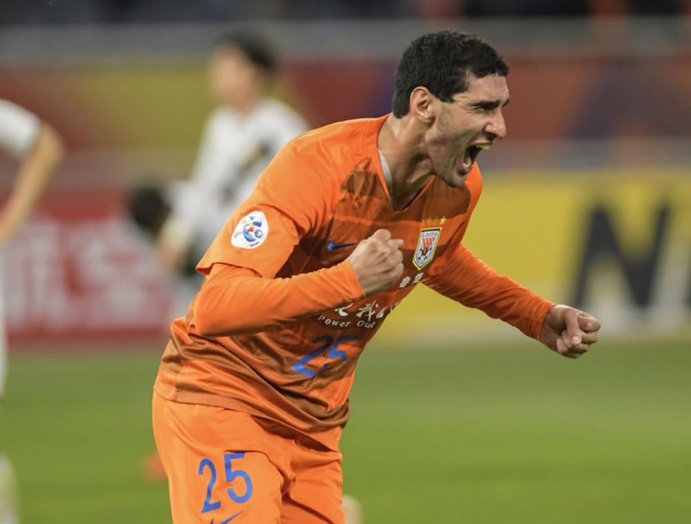Fellaini mag het ziekenhuis verlaten, moet nog even in quarantaine blijven