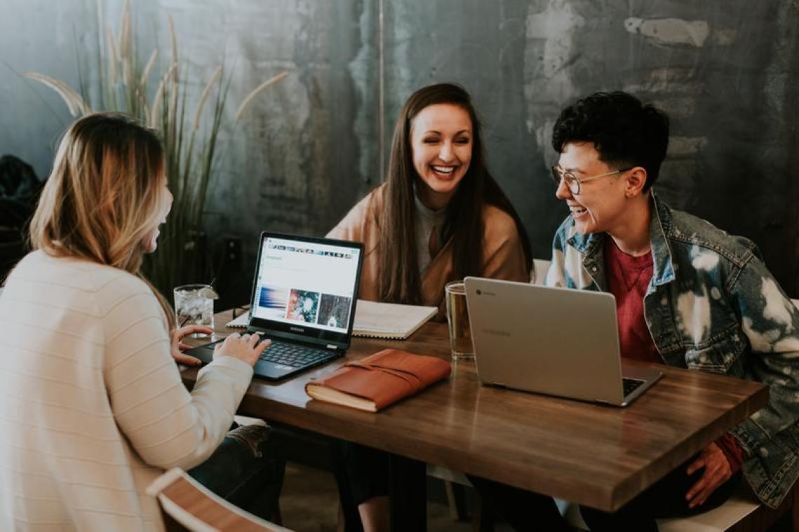 Heimwee naar je collega's? Deze website biedt troost