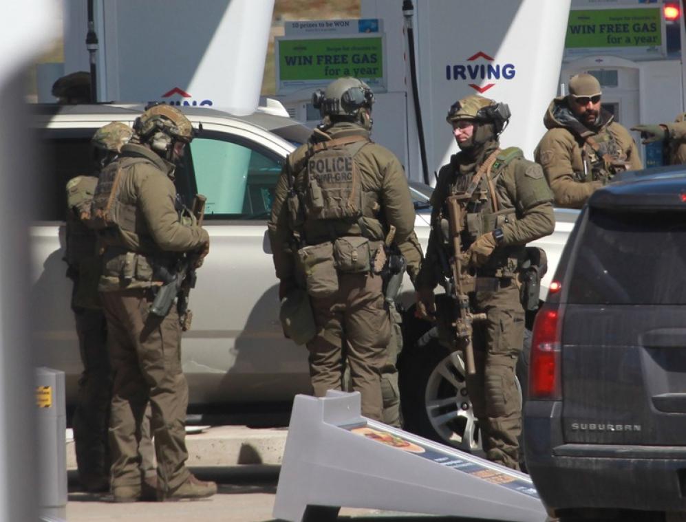 Canadese tandarts schiet minstens 16 mensen dood