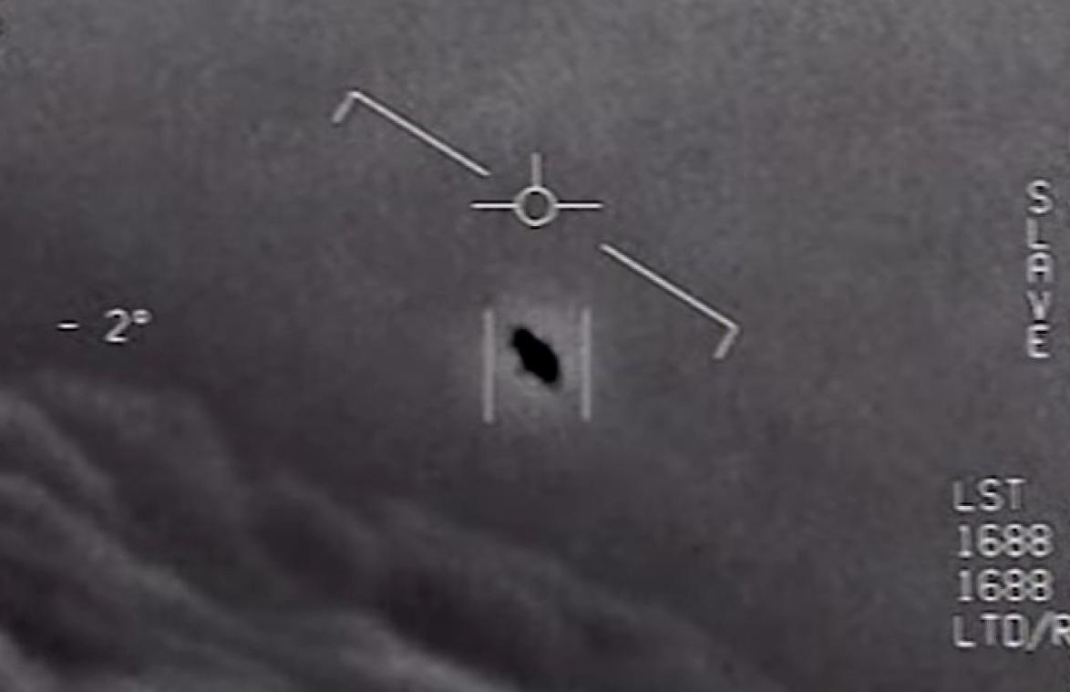 VIDEO. Vreemde objecten die gespot werden door piloten waren wel degelijk ufo's