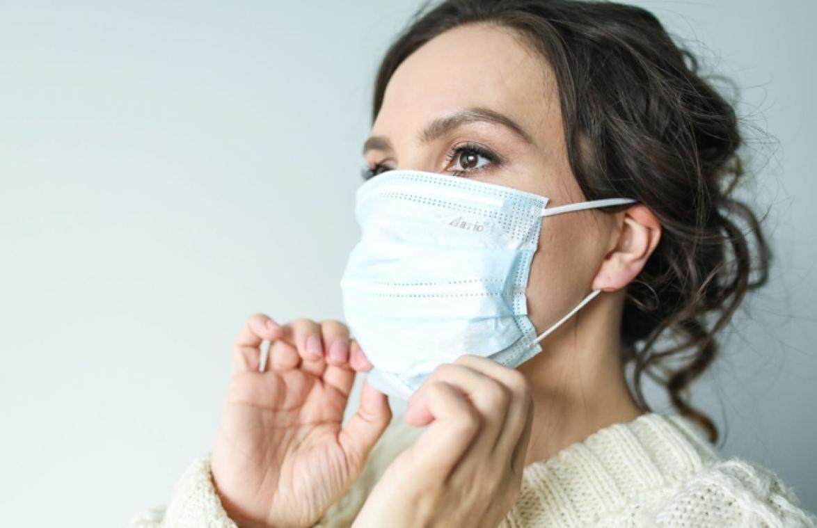 Vlaamse verpleegster deelt geniale tip tegen pijnlijke mondmaskers