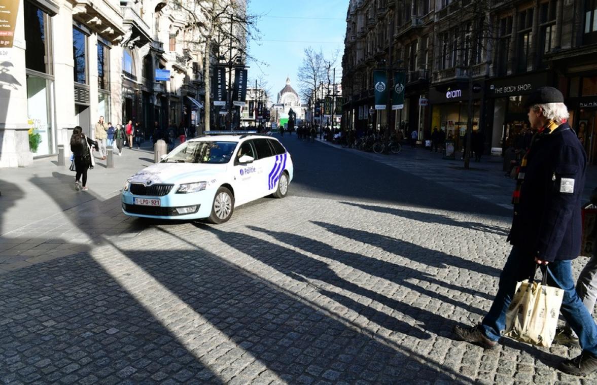 Antwerpen en Brussel stellen vanaf maandag eenrichtingsverkeer in voor... shoppers