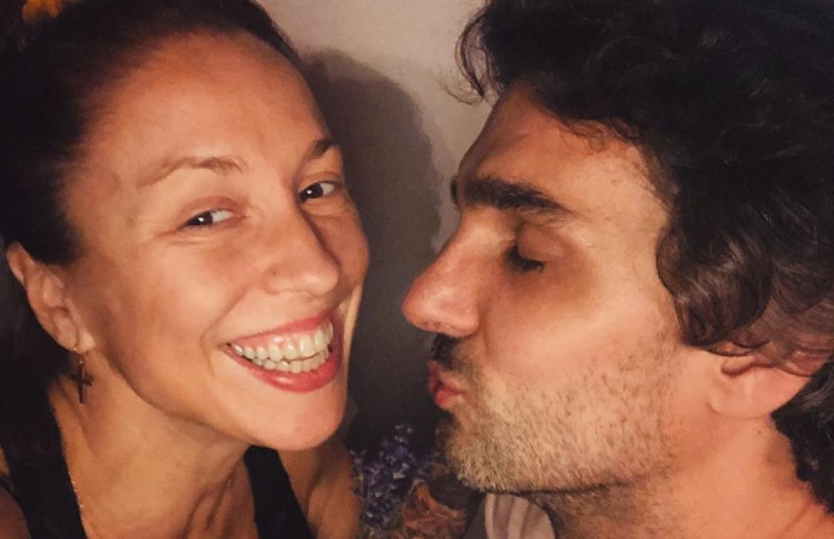 Natalia deelt intieme privéfoto's: "Ik hoop dat ons kindje onze liefde kan voelen"