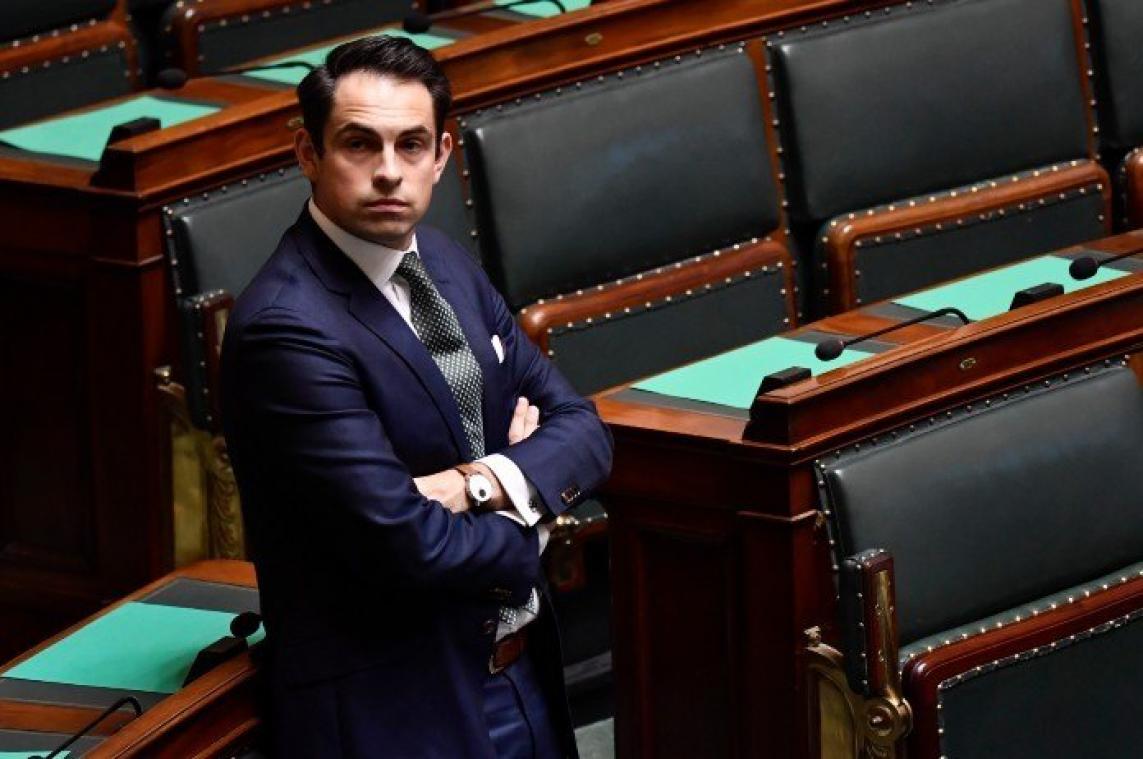 Tom Van Grieken kondigt aan dat hij papa wordt, maar krijgt meteen bakken kritiek