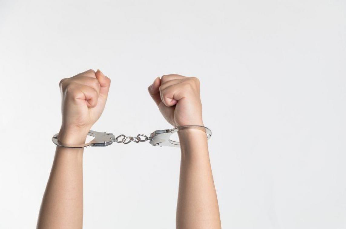 BIZAR. Bankovervaller met schuldgevoel laat zich arresteren