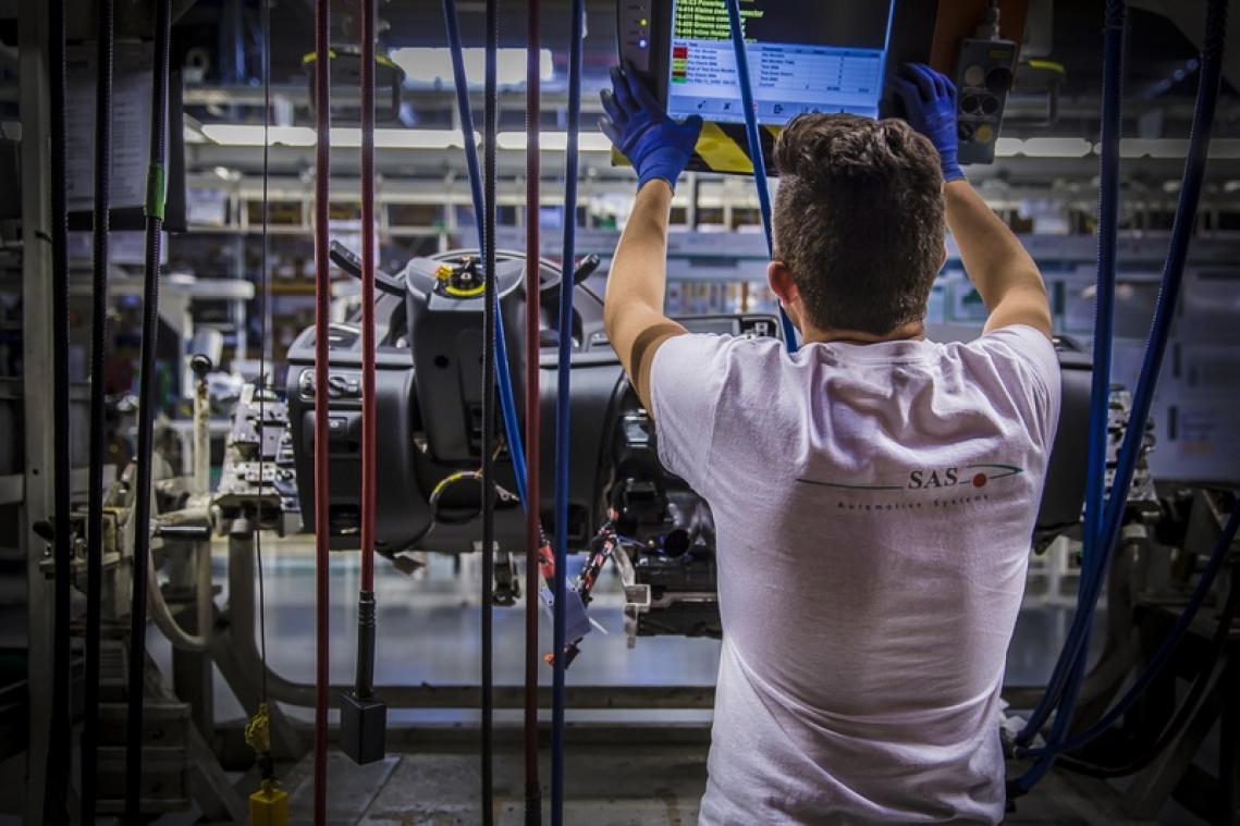 Eén op de zes jongeren zit zonder werk door COVID-19