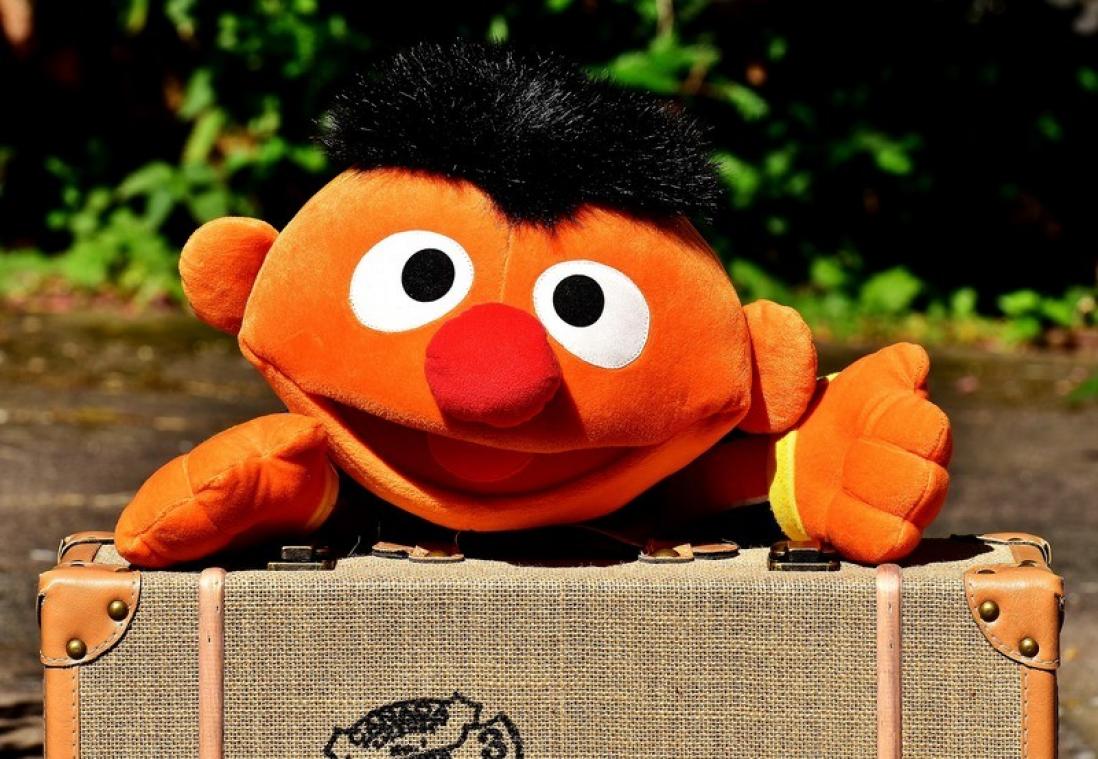 BIZAR. Sesamstraat-kartel in Nederland: Ernie, er zit cocaïne in je oor