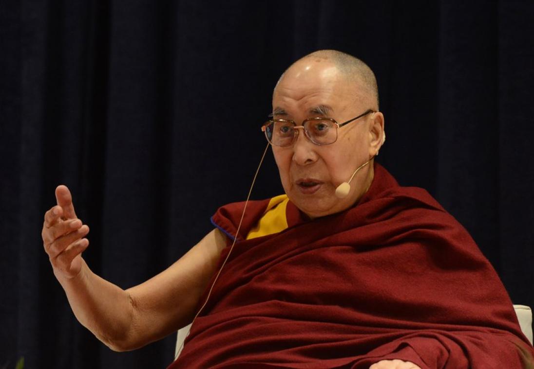 BIZAR. Spirituele spoken word op het eerste album van dalai lama