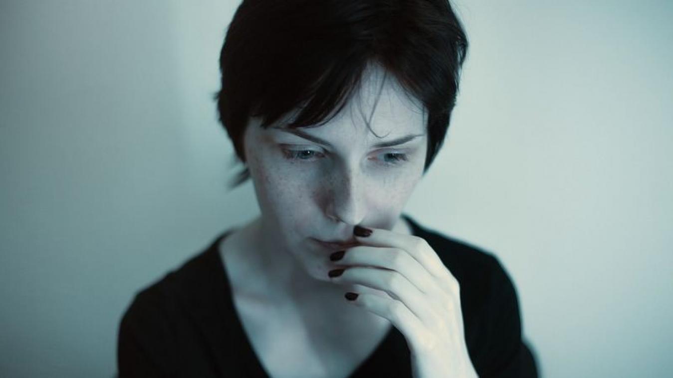 BIZAR. Vrouw met angstaanvallen ontdekt na 20 jaar dat DIT de oorzaak is