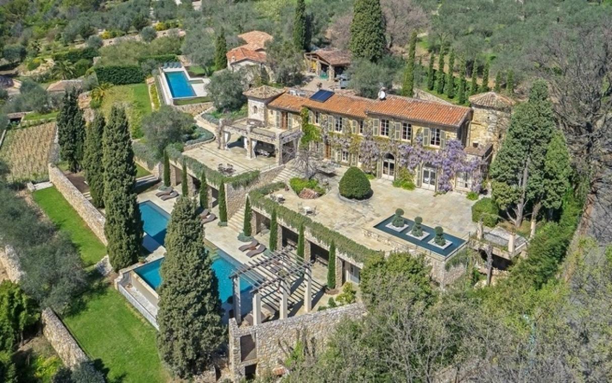 De dromerige villa van Brigitte Bardot staat te koop (foto's)