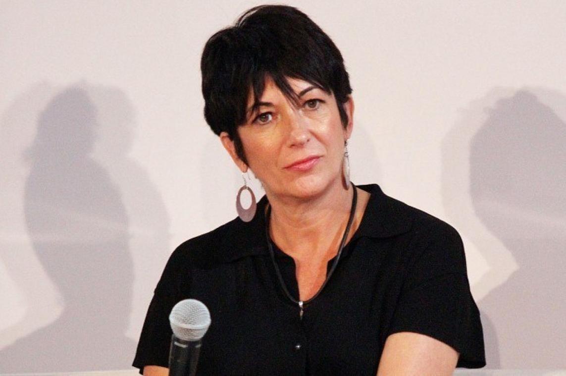 President Trump wenst Ghislaine Maxwell, die meisjes ronselde voor Epstein, het beste toe (video)