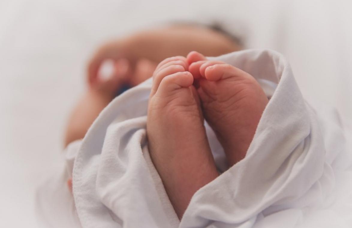 Pasgeboren baby test positief op coronavirus: "Geen idee hoe dit is kunnen gebeuren"
