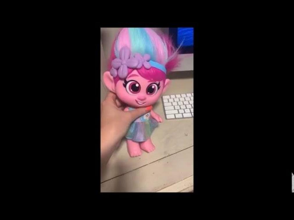 BIZAR. Hasbro haalt speelgoedtrol met "ongepast plezierknopje" uit de rekken (video)