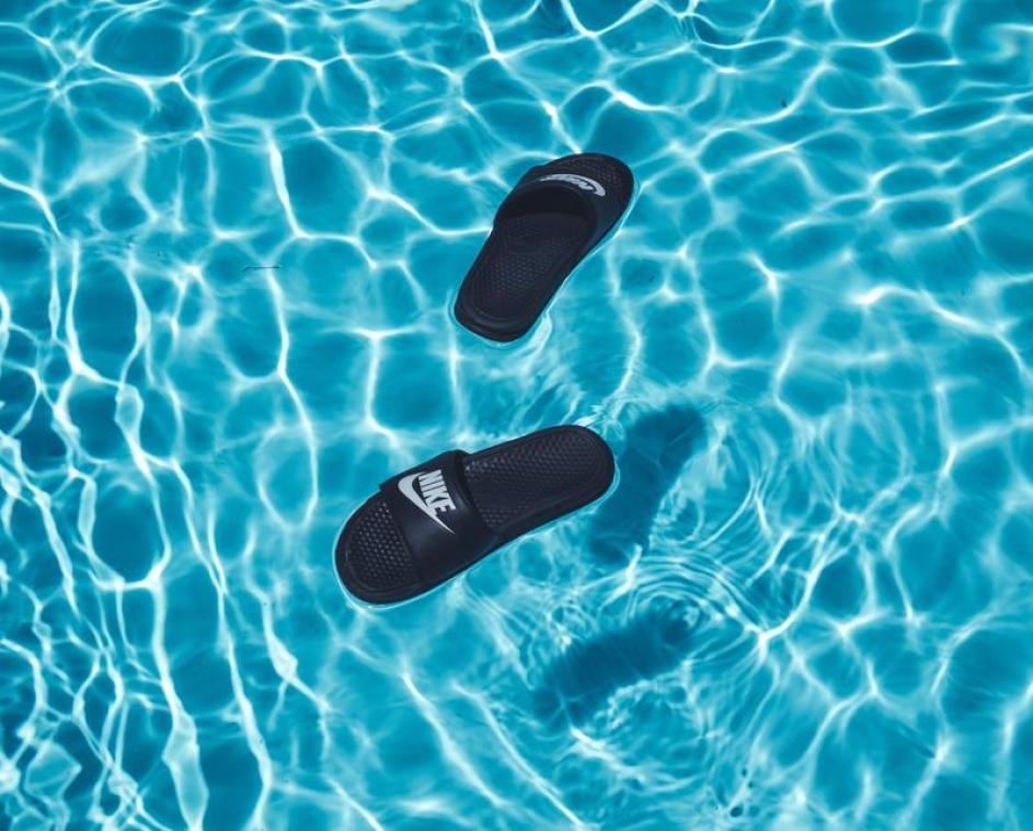 Aantal ongevallen door slippers stijgt, vooral bij mannen