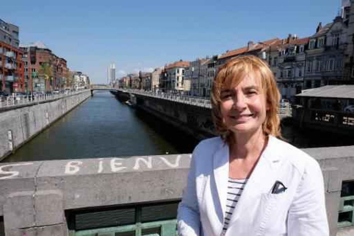 Molenbeek krijgt bezoek van politici en verenigingen uit Parijse banlieue