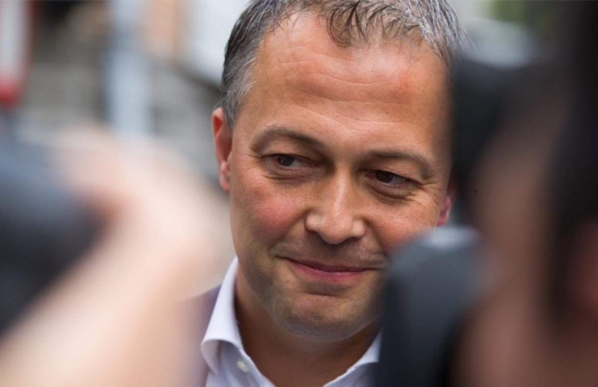 Egbert Lachaert gaat officieel voor regering zonder N-VA