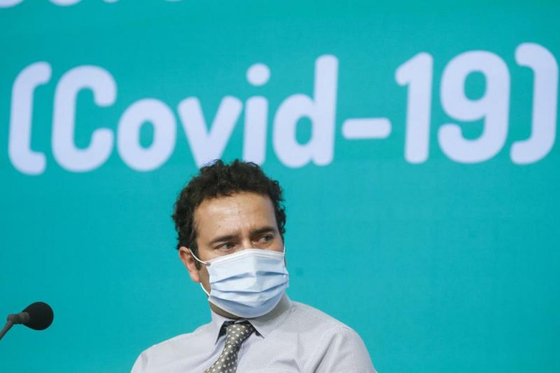 Dalende trend aantal nieuwe coronabesmettingen zet zich door