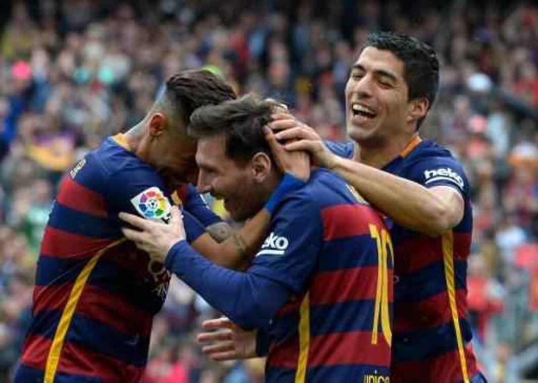 Primera Division - Zeges voor Barcelona en Real Madrid, Atletico haakt af