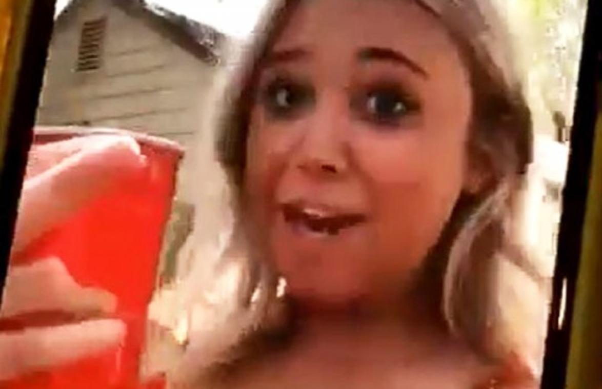 Studente daagt uit door naar feestje te gaan terwijl ze besmet is met coronavirus (video)